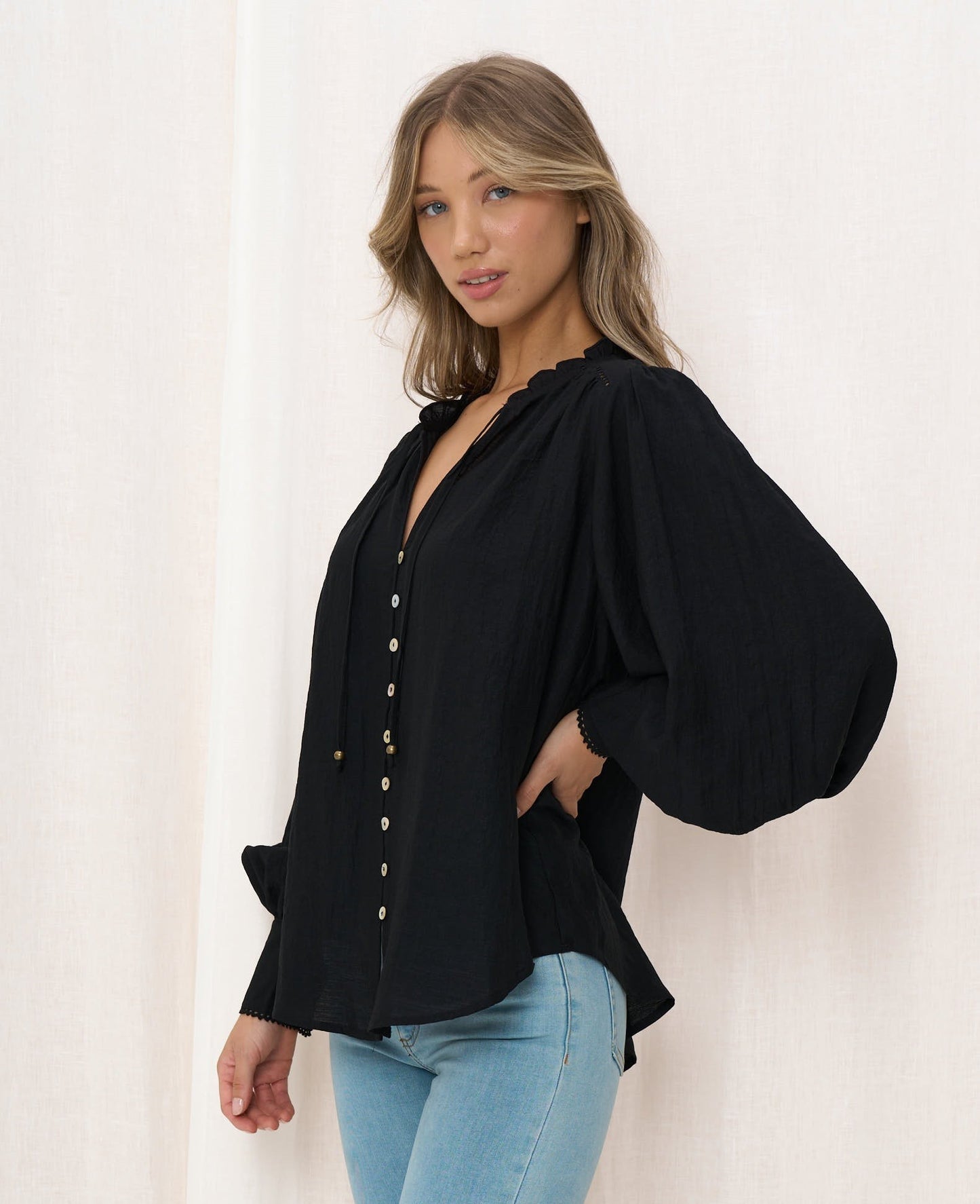 Carli Long Sleeve Top - Black