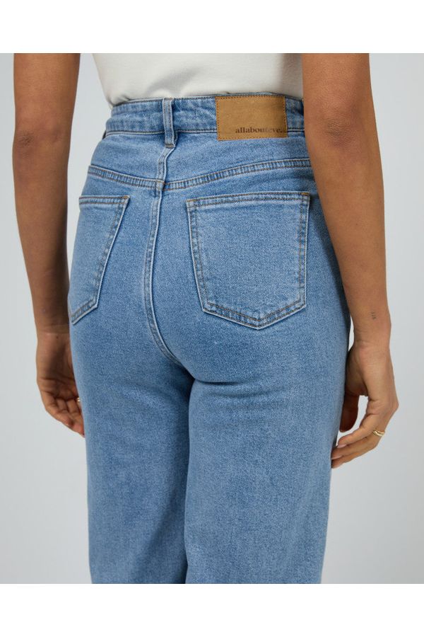 Charlie High Rise Wide Leg Heritage - Denim
