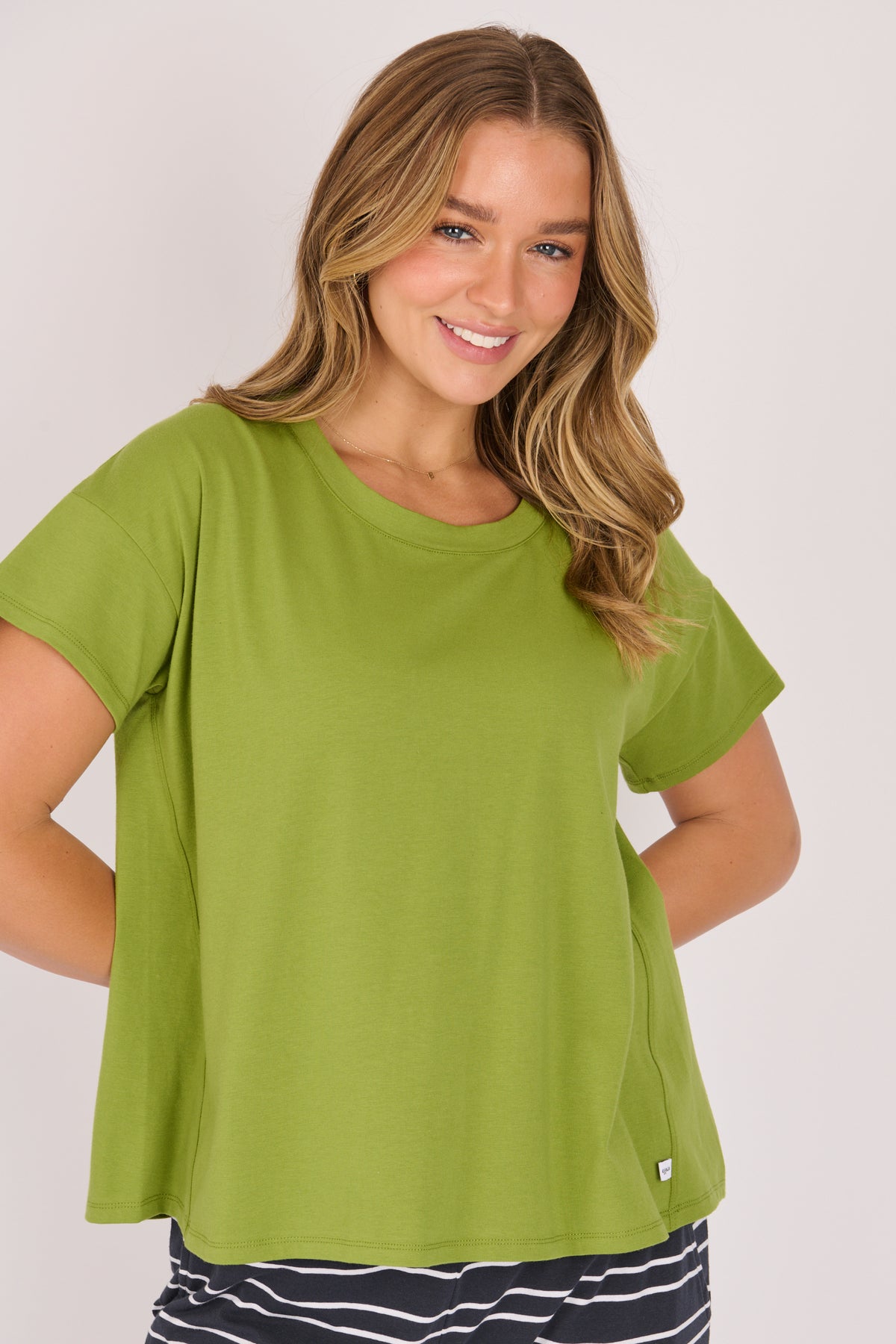 Pleat Back Tee - Green
