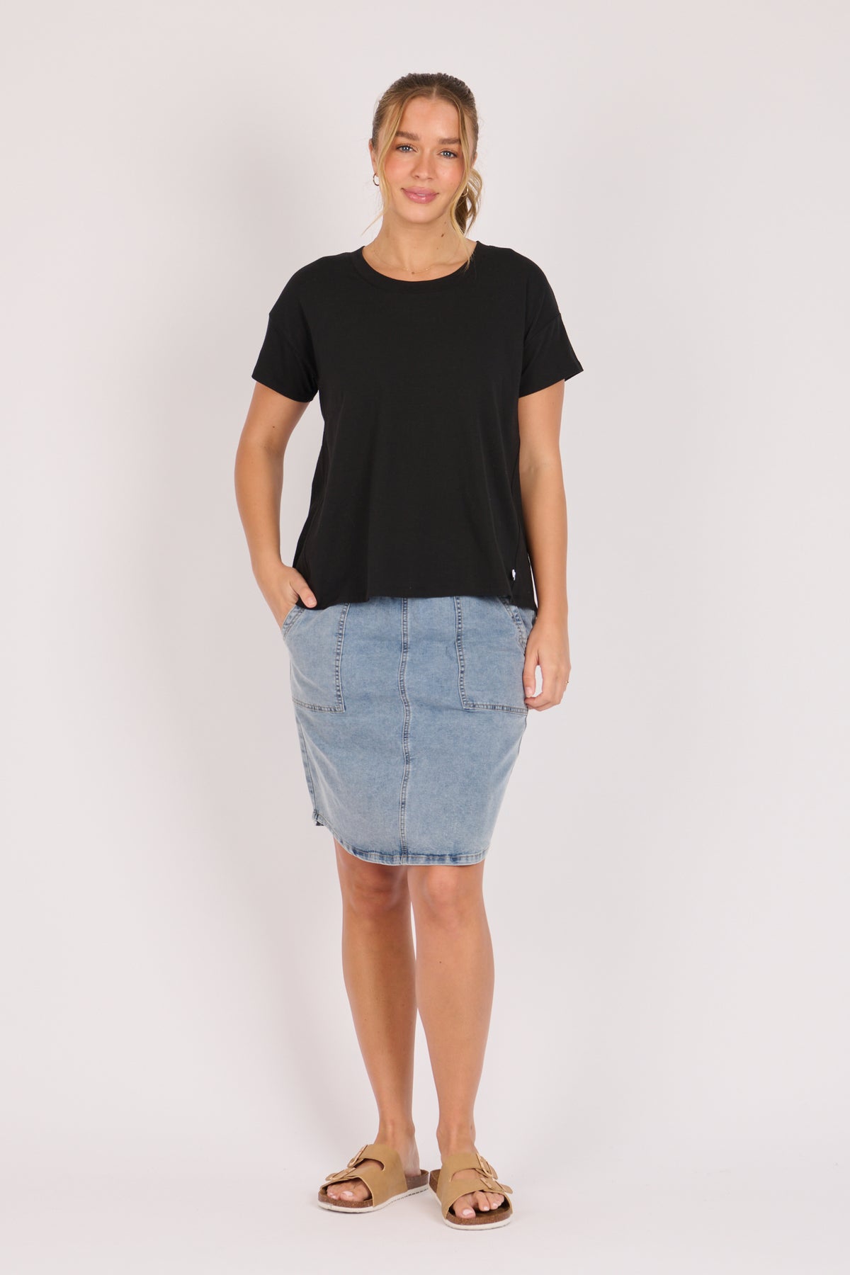 Pleat Tee - Black