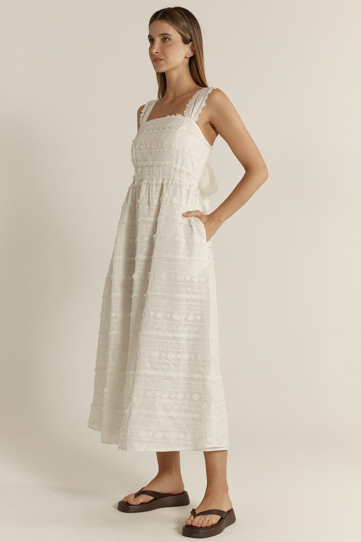 sierra lace dress Enzoani: Sierra