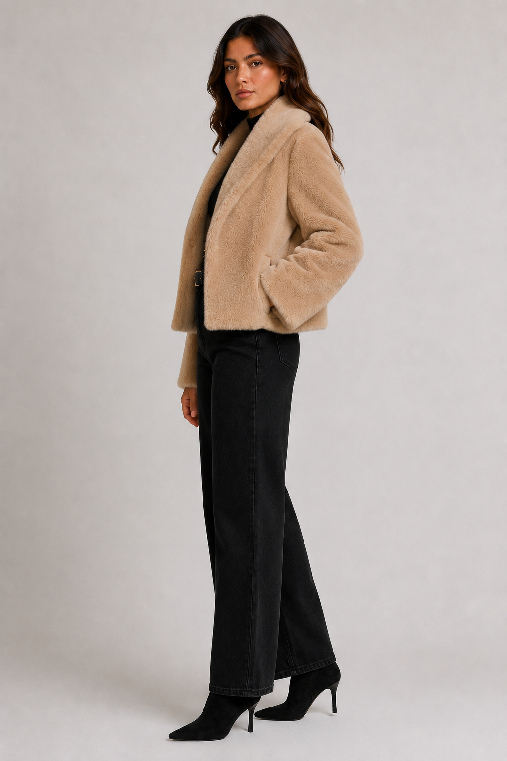 Valencia Faux Fur Jacket - Beige